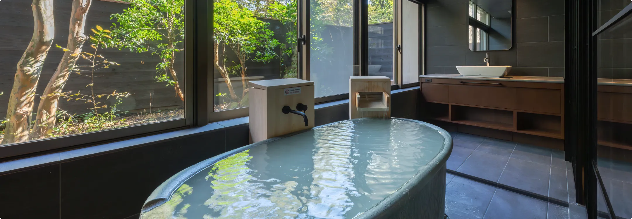 图像:客房 豪华双床房 另一角度