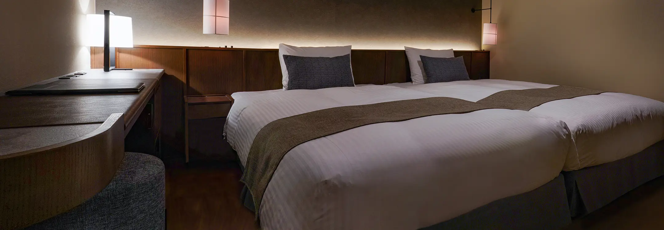 Image: Premium Twin Another angle