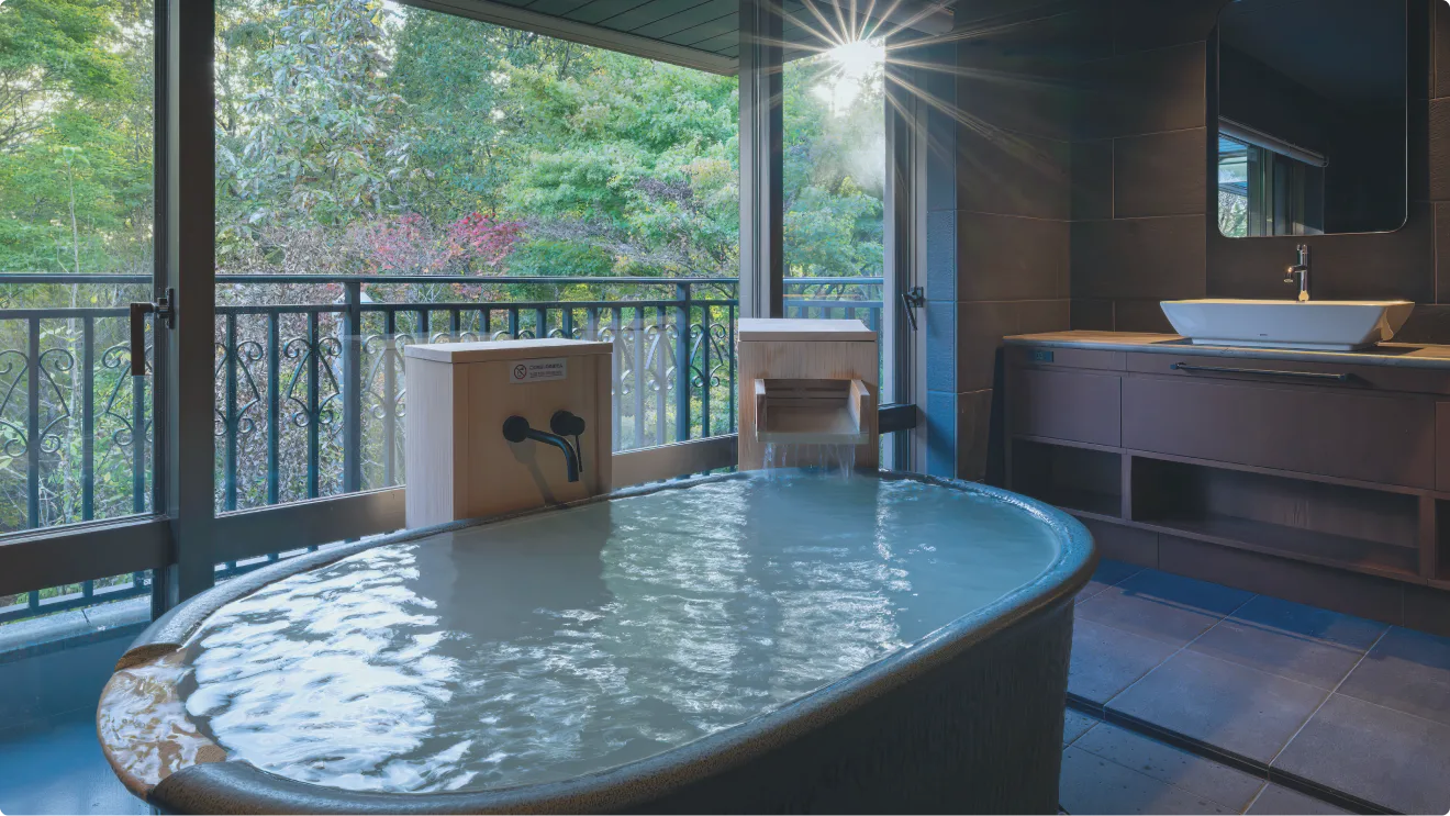 Image: All rooms feature semi-open-air baths